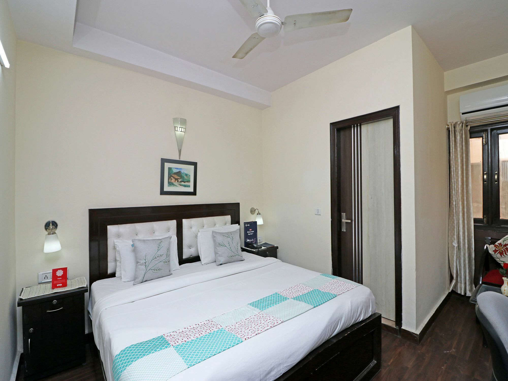 Oyo 13451 Star Corporate Avenue Hotel Ню Делхи Екстериор снимка
